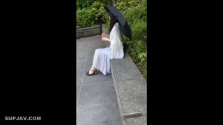 “明年3个人再去BBQ吧…”为了赚儿子的手术费用，爱的妻子签订了一年成为资产家的肉便器的合同性交。 大槻ひびき